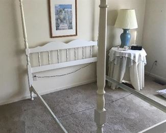 Four poster bed!