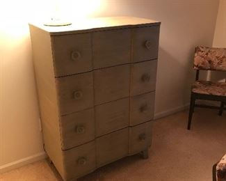 Nice 4 drawer dresser!
