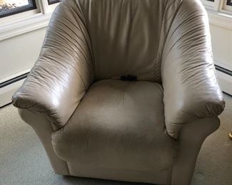 Leather Lounge Chair 