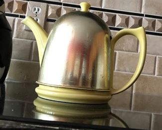 Retro 1950's Hall, Yellow Tea Pot with thermal insulated cover
