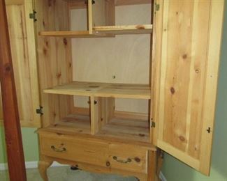 GORGEOUS TV OR DISPLAY OR STORAGE UNIT  IN NATURAL WOOD.. IT IS ONE VERY VERY NICE ITEM IN THE SALE