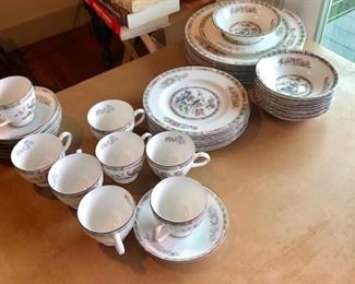 Wedgewood China, full set of 8 plus some extras