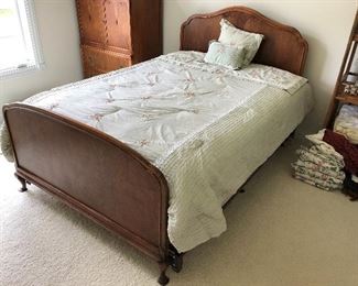 Kindel Furniture bed.