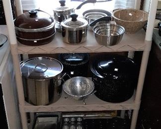 Melmac, enamel ware, baking, canning, Club pans