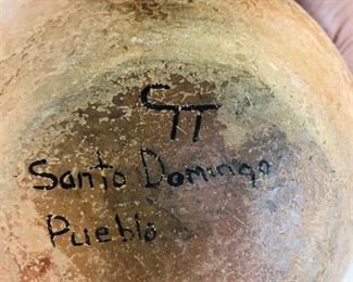 Santo Domingo Pueblo Hand Made Native American Pottery pot 