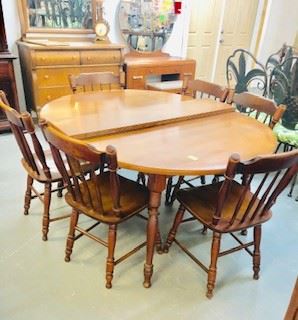 set of 6 chairs and table with 2 leaves  made in Maine