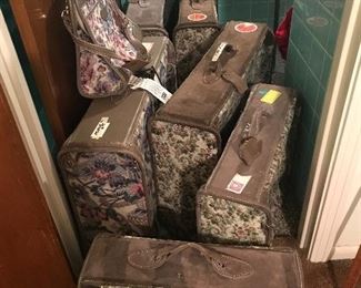 FRENCH CO TAPESTRY LUGGAGE 