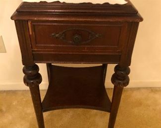 one-eyed side table