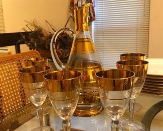 Turkish gold-gilded serving set for serving hallucinogenic elixirs