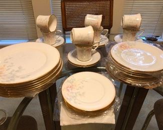 I drank the elixir and all I see here are glowing orbs