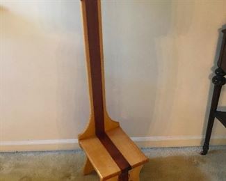 elaborate shoe horn?