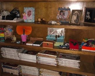 large gold doubloon on the upper right there