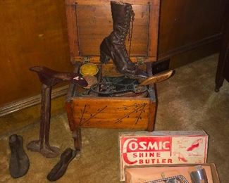 Antique Cast Iron  Cobbler Shoe Stand and 3 Shoe Forms