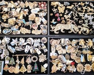 Brooches/pins