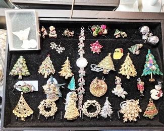 Christmas jewelry