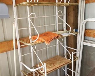 baker's rack