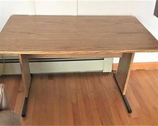 Desk https://ctbids.com/#!/description/share/274894