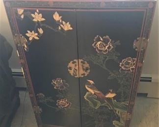 Asian Cabinet https://ctbids.com/#!/description/share/274905