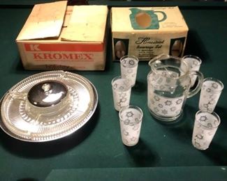 Vintage Kitchen items https://ctbids.com/#!/description/share/274926