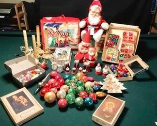 Vintage Christmas Items https://ctbids.com/#!/description/share/274940