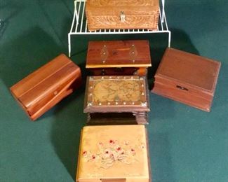 Vintage wooden boxes https://ctbids.com/#!/description/share/274937