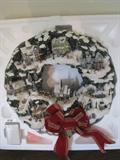 Thomas Kinkade Village Christmas Illuminated Wreath- never used