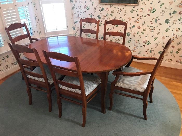 Solid wood Dining Table / Leaf and 6 Chairs $ 380.00