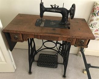 Antique Sewing Machine / Table $ 112.00