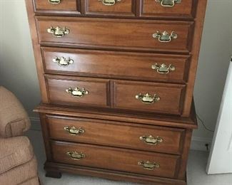 Dresser $ 184.00