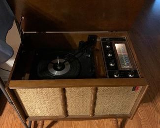 vintage 1960 APF stereo