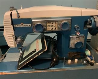 vintage American Beauty sewing machine