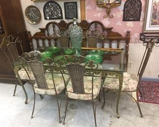 King Size Headboard & Table/Chairs