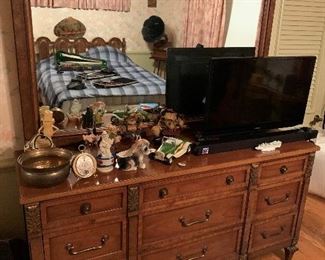 MCM Lauria Kent-Coffey Dresser With Mirror