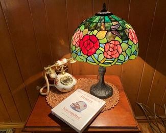 Tiffany Style Leaded Lamp
