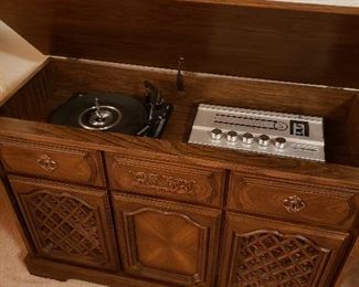 MCM console stereo