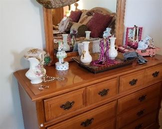 Matching dresser to King BR set