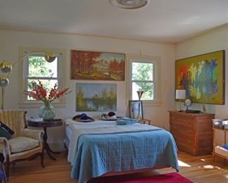 Overview Bedroom and Art