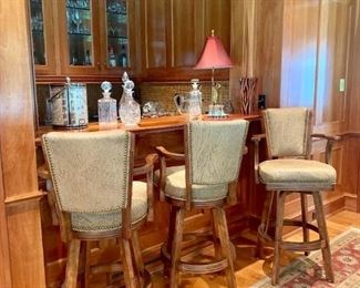 Mint Condition Swivel DARAFEEV Stools Great Nuetral Leather