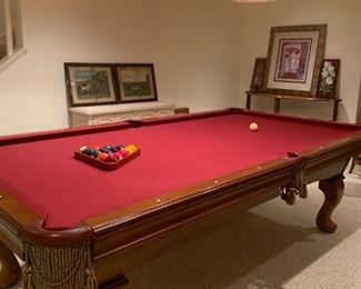 OLHAUSEN POOL TABLE IN MINT CONDITION almost new 8  feet