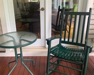 PAIR OF OUTDOOR ROCKING CHAIRS IN HUNTER