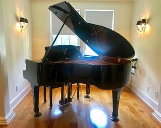 Story and Clark Model 152 Polished Ebony Piano Petite 5 ft ish MINT CONDITION