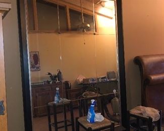 GIGANTIC DECORATIVE MIRROR WITH 2 STOOLS