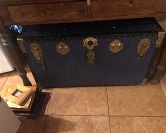 NICE TRUNK