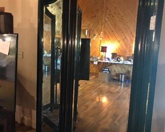 VERY TALL TRIFOLD BEVELLED MIRROR
