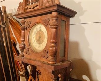 1880s walnut clock