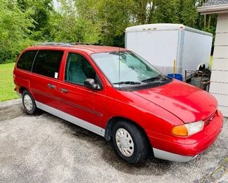 1999 Ford Windstar minivan 147,000 miles