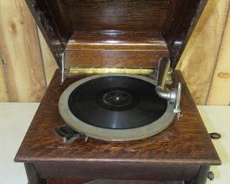 Oak Columbia Victrola - Plays Great!