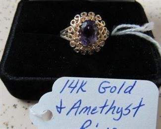 14K Gold & Amethyst Ring