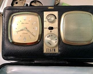 Vintage Elgin clock radio
