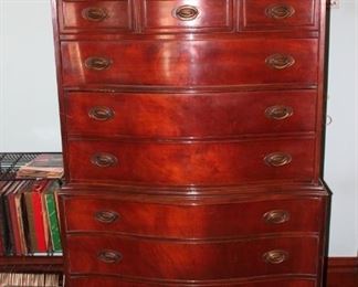 Chest of drawers